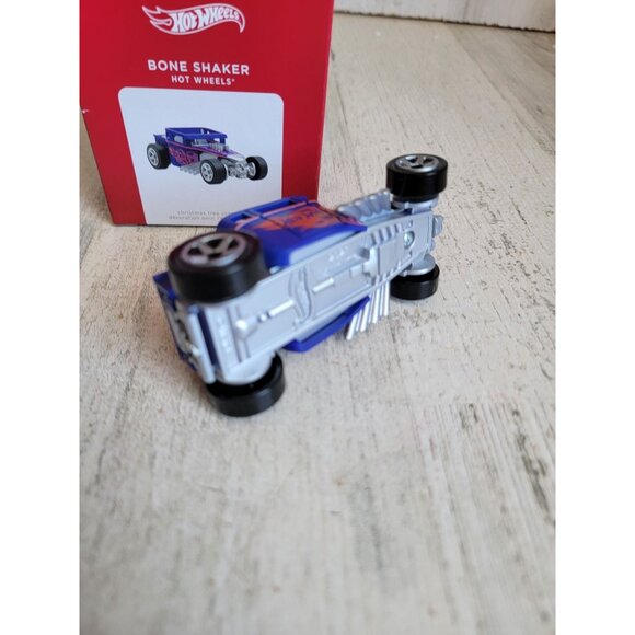 Hallmark bone shaker Hot Wheels car ornament Xmas purple - Picture 7 of 8